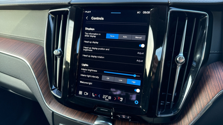 Volvo XC60 2.0 T8 [455] RC PHEV Ultimate Dark 5dr AWD Gtron Estate